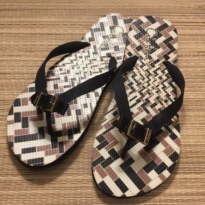 Cole Haan - Lyndsay Thong, Size 8